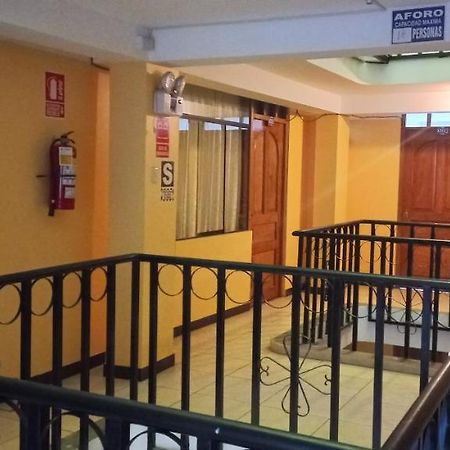 Hospedaje Santa Cruz II Сикуани Экстерьер фото